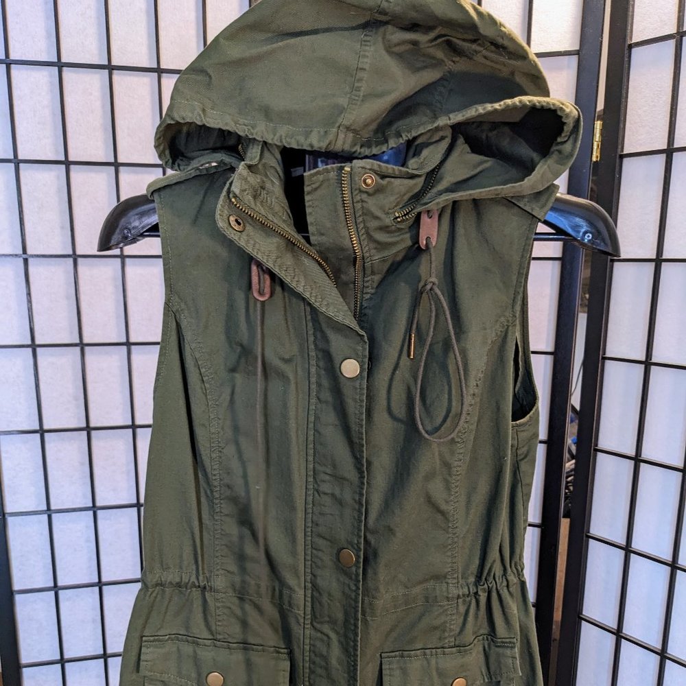 Market & Spruce Green Full Zip Military Utility Vest with Hood, Medium